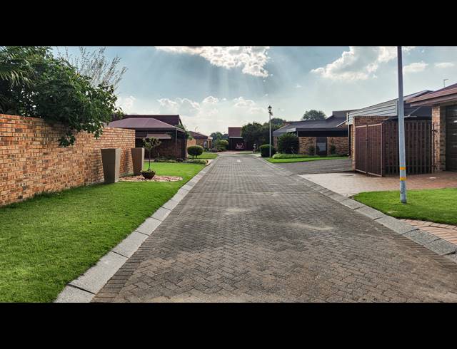 3 BEDROOM HOUSE FOR SALE IN SASOLBURG EXT 4